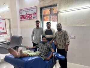 भीलवाड़ा। “रक्त की भारी कमी के बीच रक्तमित्र समूह बना संजीवनी: एक दिन में तीन जिंदगियां बचाई