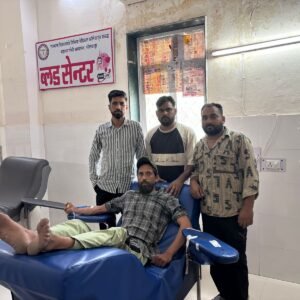 भीलवाड़ा। “रक्त की भारी कमी के बीच रक्तमित्र समूह बना संजीवनी: एक दिन में तीन जिंदगियां बचाई