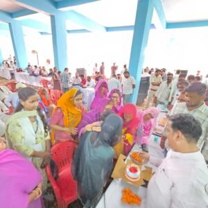 भीलवाड़ा। ग्राम पंचायत कोठिया में जन कल्याण ग्रामीण सेवा शिविर आयोजित, विधायक डॉ लालाराम बैरवा ने आमजन की समस्याओं के समाधान हेतु दिए निर्देश