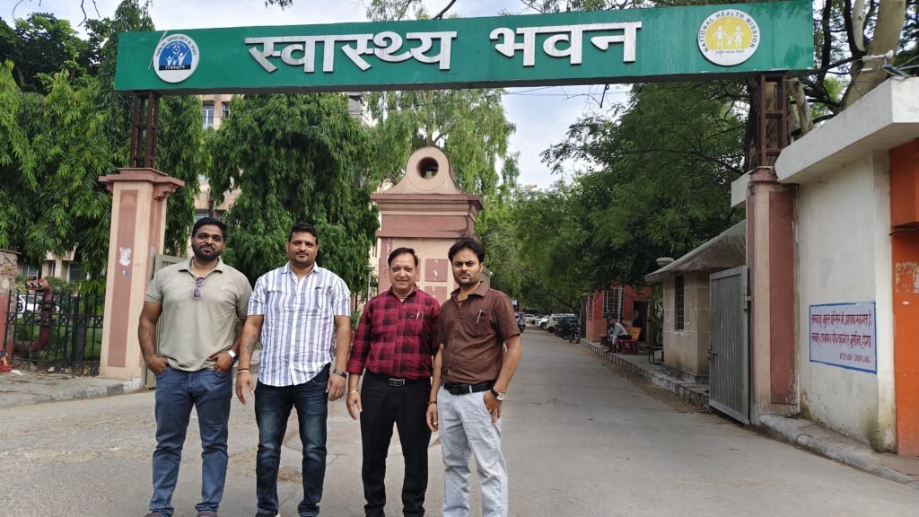 भीलवाड़ा जिले के नर्सेंज की पीड़ाओ को निदेशक राकेश शर्मा के समक्ष रखी गई