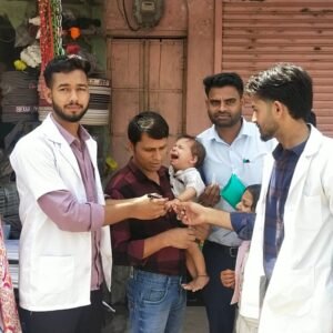 कुंडगेट शाहपुरा में वार्ड नं.18-19 के वार्ड वासियों को पोलियो की 2 बूंद जिंदगी की पिलाई गई