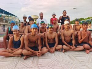 राजस्थान। स्वामी विवेकानंद तरणताल के तैराकों का शानदार प्रदर्शन, जिला तैराकी प्रतियोगिता में जीते 72 पदक