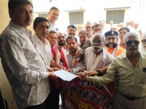 शाहपुरा जिले की बहाली की मांग का 13 वां स्मरणपत्र मुख्यमंत्री के नाम सोंपा