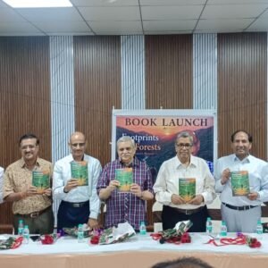 शाहपुरा के गौरव परेश कुमार शर्मा की पुस्तक फुटप्रिंट्स इन दी फॉरेस्टस’ का भव्य लोकार्पण,
