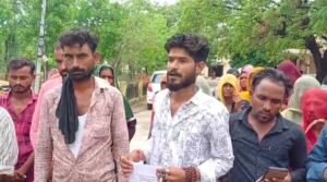 भीमनगर ढिकोला में चारागाह भूमि पर अतिक्रमण, ग्रामीणों ने SDM को सौंपा ज्ञापन