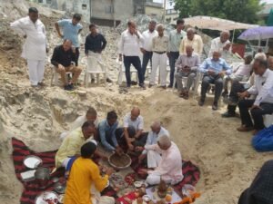 जनजाति कन्या छात्रावास भवन निर्माण का भूमिपूजन फिल्म अभिनेता अक्षय कुमार का 1 करोड़ रुपये का सहयोग रहा