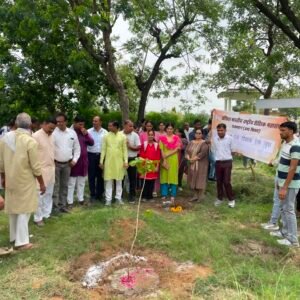 बारहठ महाविद्यालय में एक शिक्षक एक वृक्ष कार्यक्रम के तहत वृक्षारोपण: प्रकृति की सेवा ही सच्ची राष्ट्र सेवा- गेंदालाल