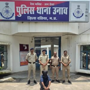 दुष्कर्म की प्रकरण में फरार आरोपी को थाना उनाव पुलिस द्वारा किया गिरफ्तार