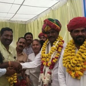खटीक समाजव व प्रोपर्टी एसोसिएशन ने नव निर्वाचित चेयरमैन रमेश सेन व उप चेयरमैन इशाक खान का किया सम्मान