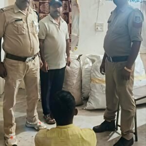 इंदरगढ़ पुलिस की बड़ी कार्रवाई, अवैध आतिशबाजी निर्माण करते आरोपी गिरफ्तार